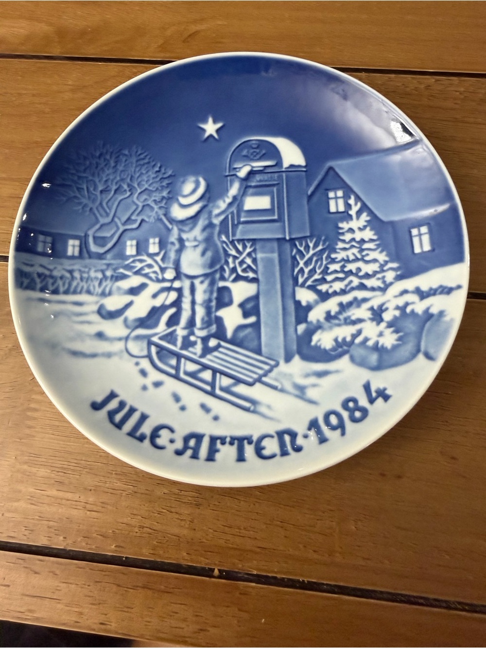Royal Copenhagen 1984 ‘The Christmas Letter’ Porcelain 7” Plate